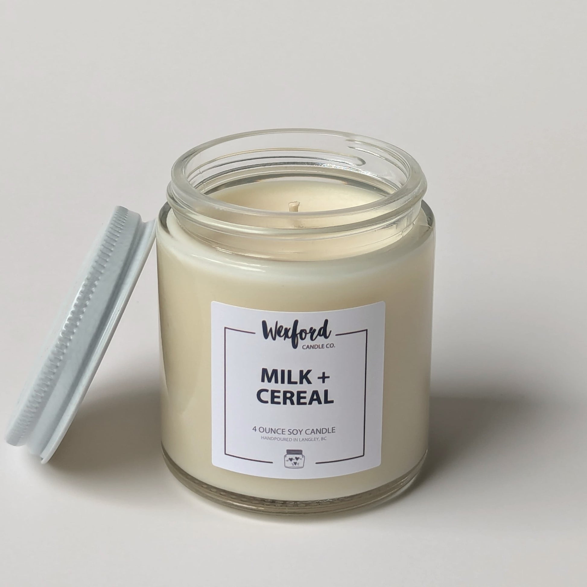 Milk and cereal soy candle 4 oz